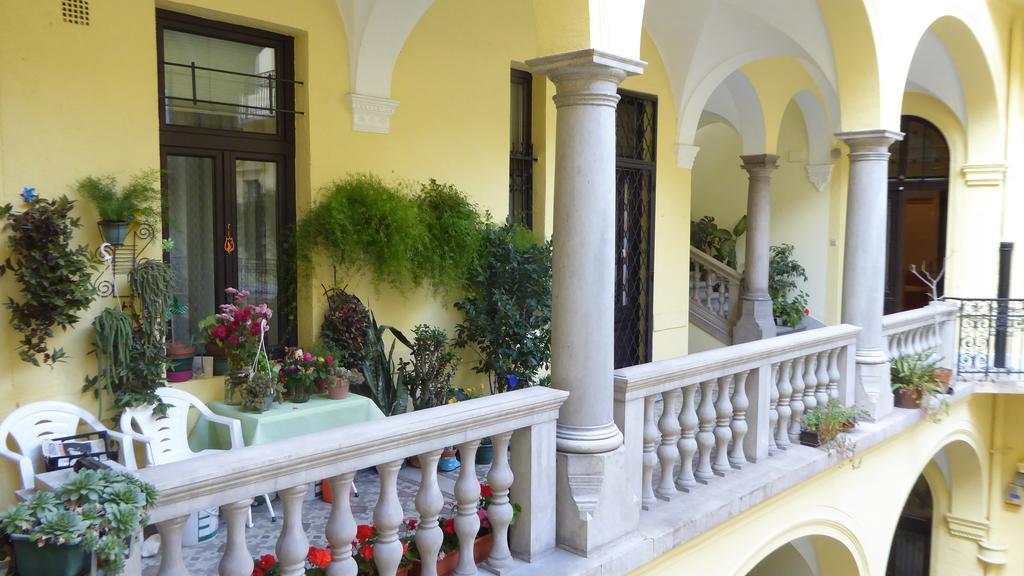 Charming Art Deco Flat Apartment Budapest Phòng bức ảnh